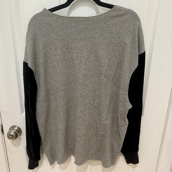 CINQ A SEPT I LOVE EVERYONE VELOUR SLEEVES SWEATSHIRT GRAY AND BLACK M - Picture 3 of 6